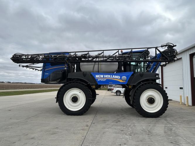 New Holland SP410F