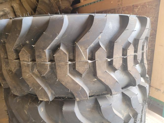 Carlisle 12x16.5 R4
