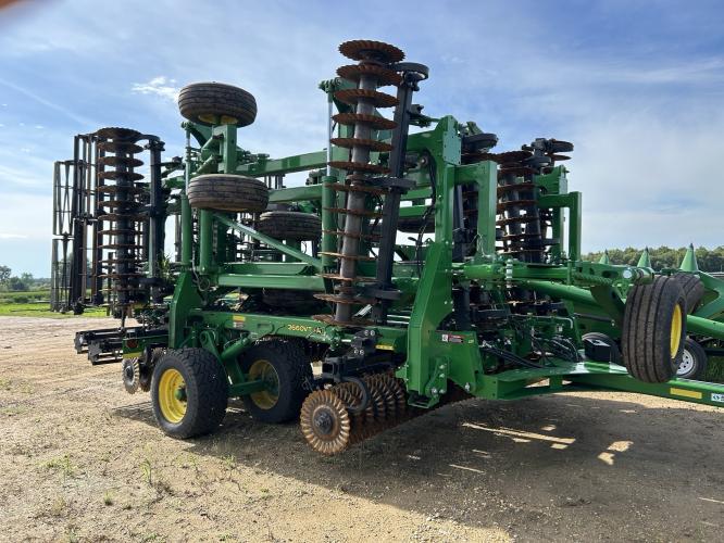 John Deere 2660VT