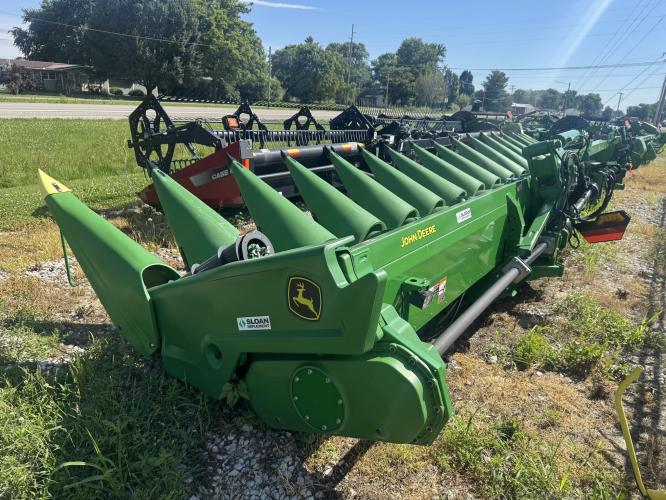 John Deere C16F