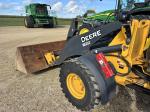 John Deere 324L