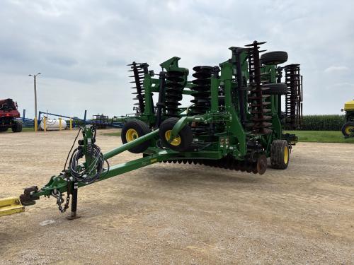 2022 John Deere 2660VT