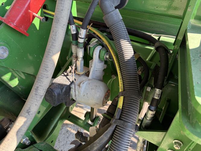 John Deere 1775