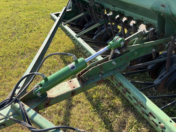 John Deere 8300