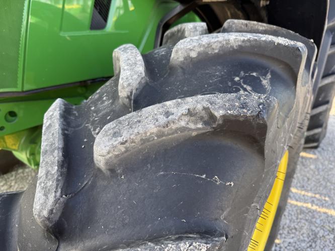 John Deere 6R 120