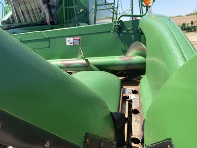 John Deere 608C