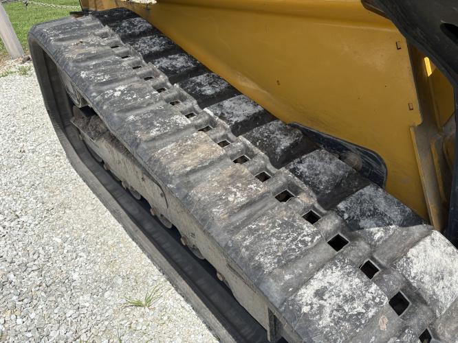 John Deere 333G