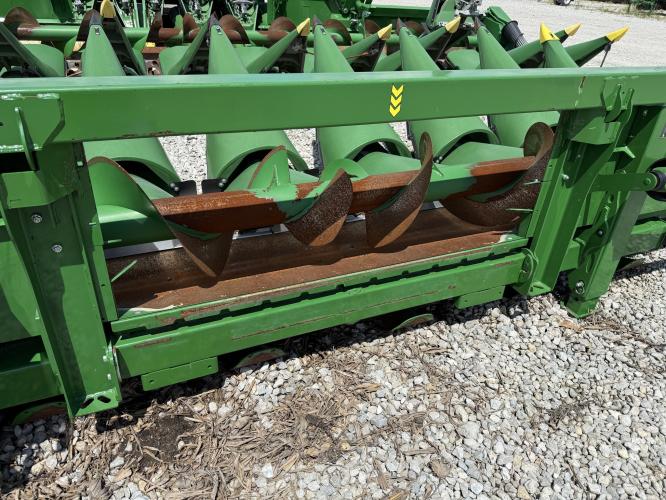 John Deere C8R