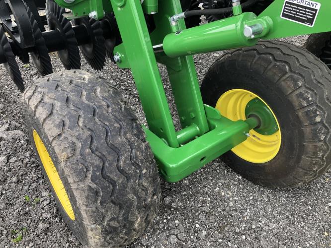 John Deere 2660VT
