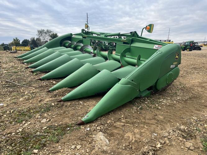 John Deere 608FC