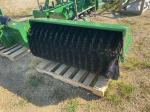 John Deere X758