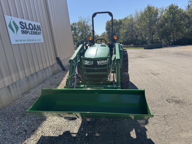 John Deere 4052R