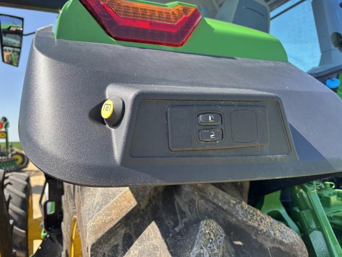 John Deere 8R 410