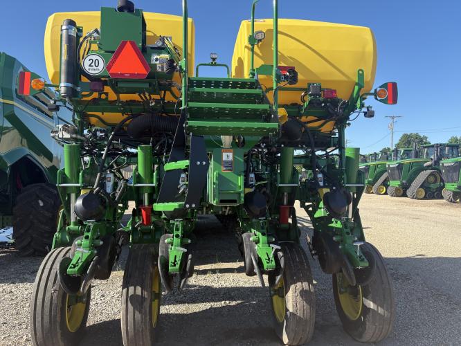 John Deere 1775NT