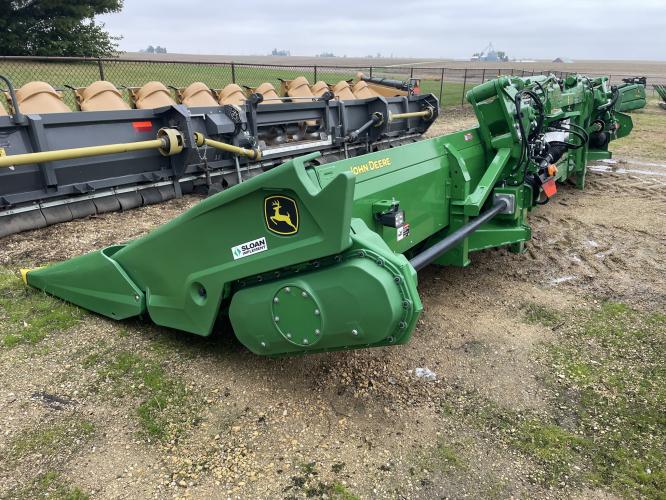 John Deere C12F