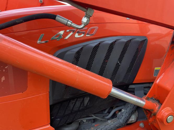 Kubota L4760