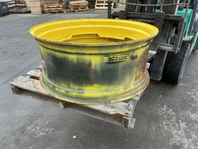John Deere RE309226 MFWD WHEEL