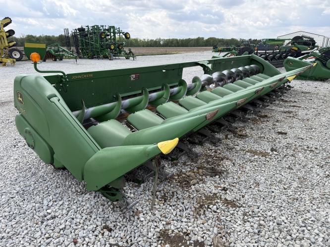John Deere 712C