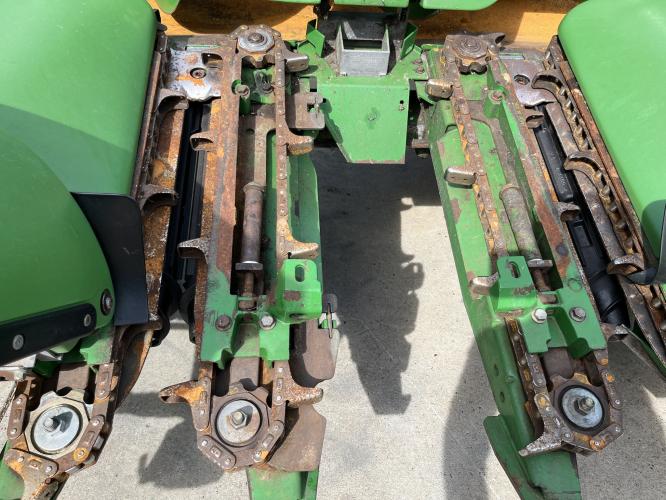 John Deere 608C