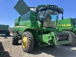 John Deere S670