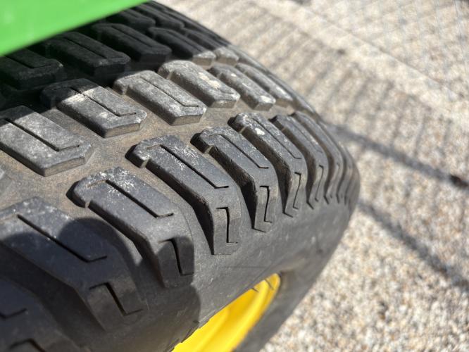 John Deere X360